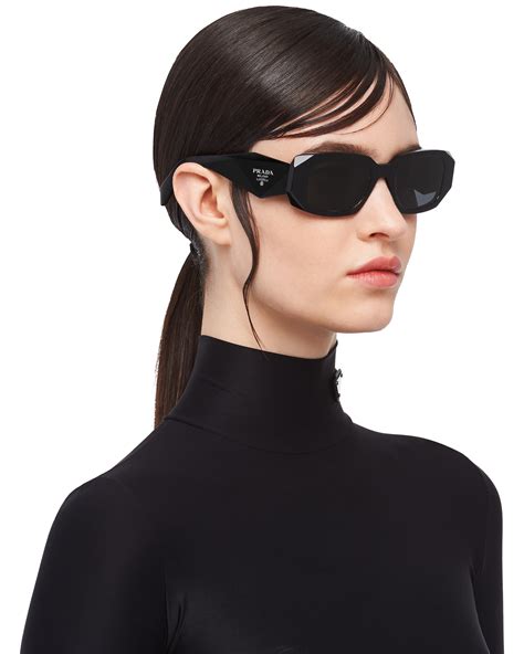 gafa de sol prada|gafas prada de mujer.